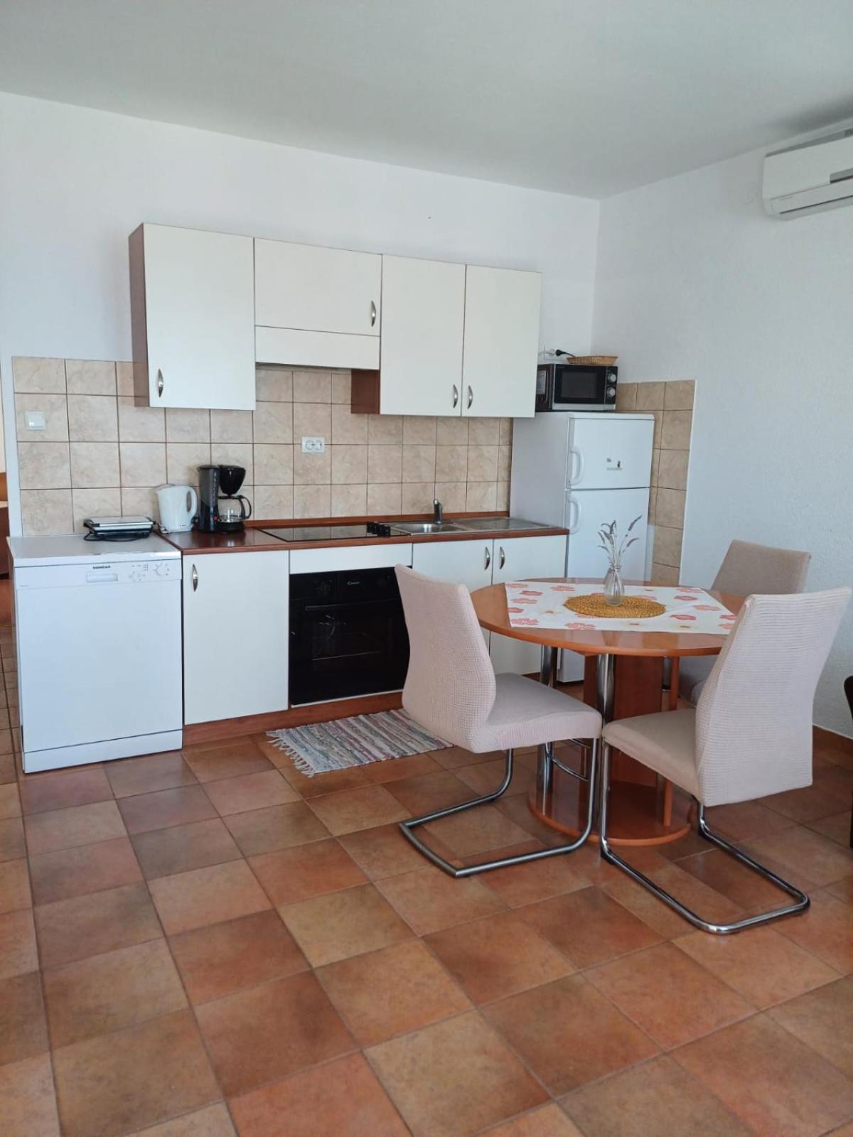 Apartmani Afrodita Crikvenica Εξωτερικό φωτογραφία